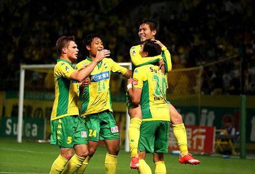 东方绿茵vs大宫松鼠，一场日乙联赛里的生活味儿对决